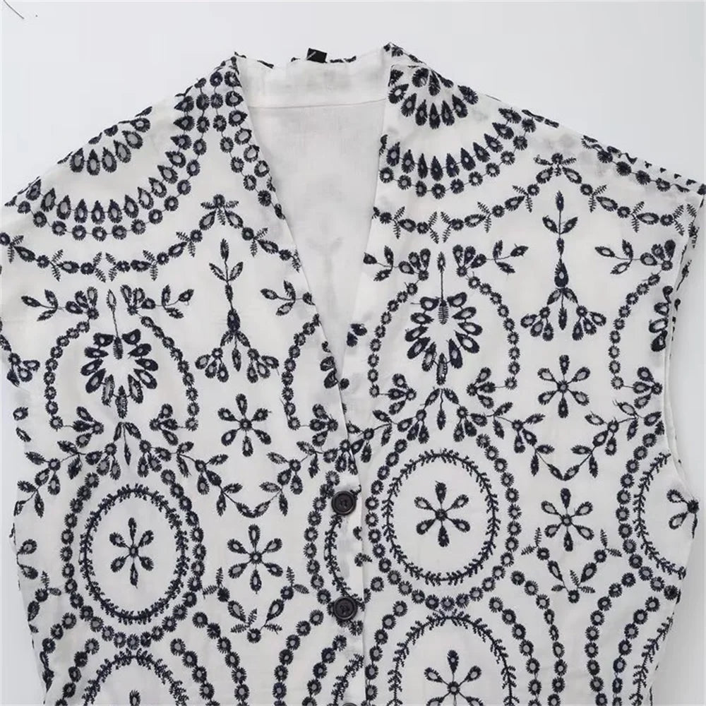 2025 new women's casual and elegant design with European and American style slim fit embroidered sleeveless dress